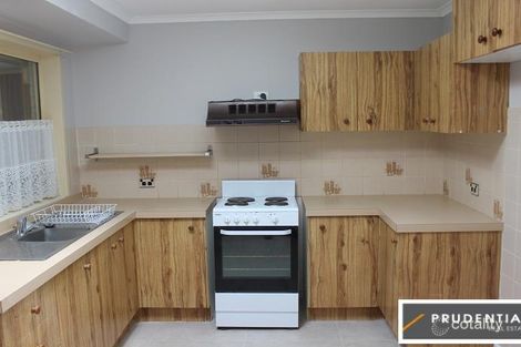 Property photo of 8 Hamlet Crescent Rosemeadow NSW 2560