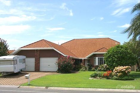 48 Rumrunner St, Mermaid Waters, QLD 4218