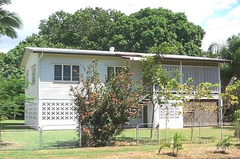 16 Armstrong St, Hermit Park, QLD 4812