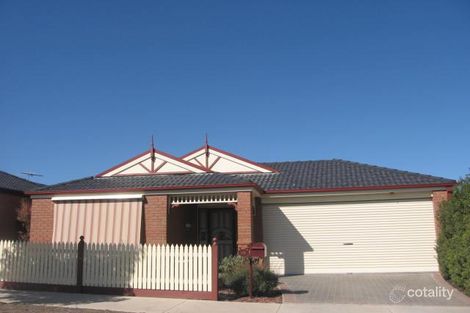 Property photo of 69 Bowral Loop Craigieburn VIC 3064