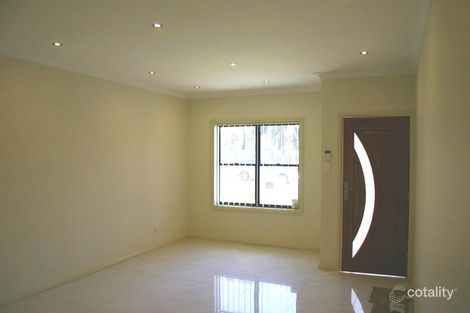 Property photo of 54 Pelargonium Crescent Macquarie Fields NSW 2564