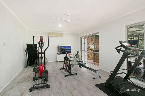 Property photo of 38 Forest Drive Elanora QLD 4221