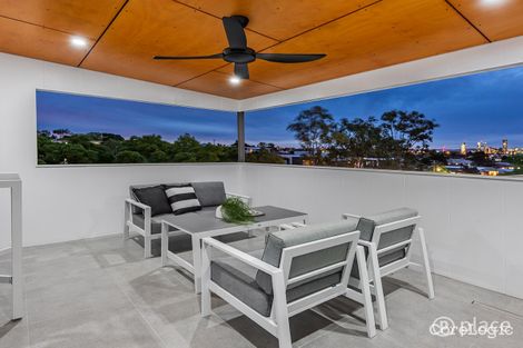 Property photo of 318 Chatsworth Road Coorparoo QLD 4151