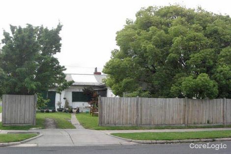 111 Dandenong Rd E, Frankston, VIC 3199