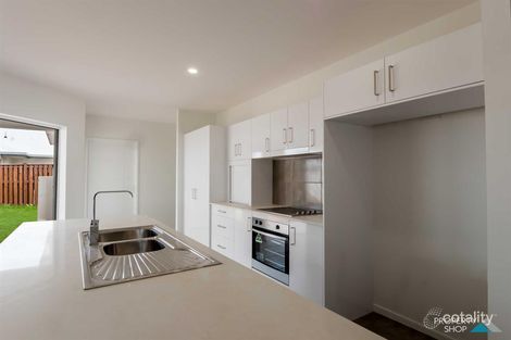 Property photo of 2/16 Bluecove Circuit Trinity Park QLD 4879