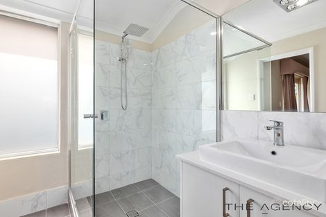 15 Lansdowne Ent, Canning Vale, WA 6155