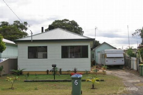 5 Birdwood Ave, Umina Beach, NSW 2257