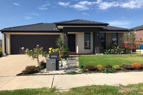 Property photo of 19 Karawarra Circuit Cranbourne North VIC 3977
