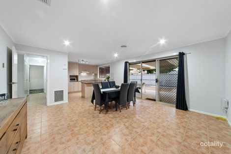 Property photo of 20 Michaelia Close Cranbourne West VIC 3977