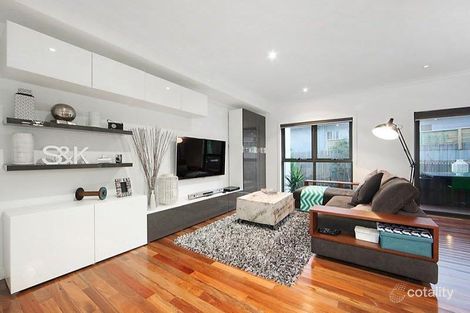 Property photo of 1/19 Dion Road Glen Waverley VIC 3150