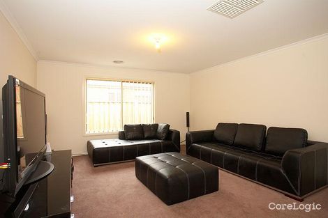 Property photo of 21 Solander Grove Tarneit VIC 3029