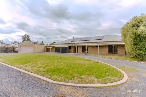 Property photo of 13 Camp Street Carisbrook VIC 3464