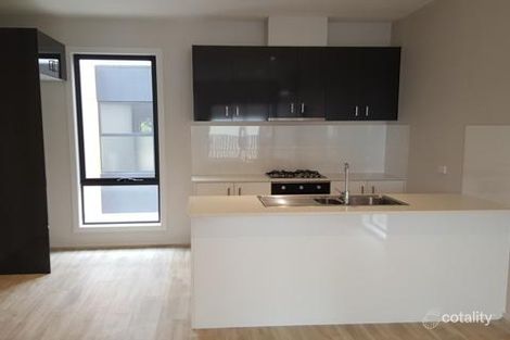 Property photo of 16/11 Troward Harvey Way Craigieburn VIC 3064
