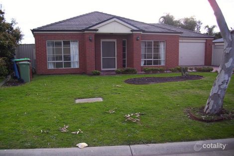 Property photo of 16 Cardiff Grove Cranbourne East VIC 3977