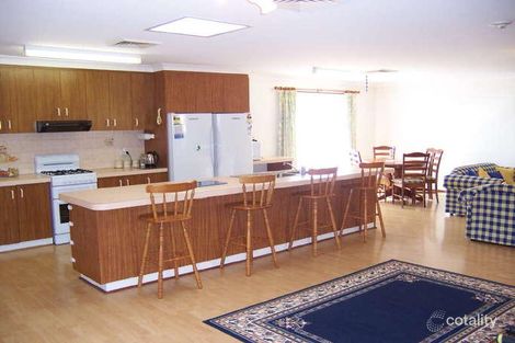 Property photo of 6 Balleroo Crescent Glenfield Park NSW 2650
