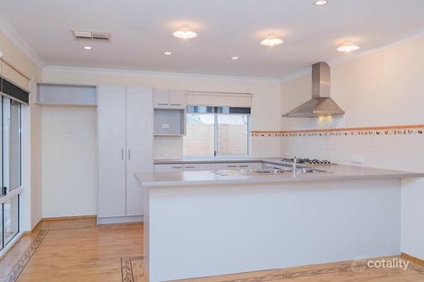 Property photo of 33 Pompei Crescent Stirling WA 6021
