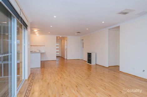 Property photo of 33 Pompei Crescent Stirling WA 6021