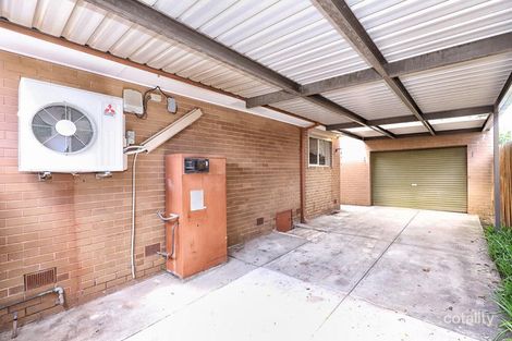 Property photo of 63 Wolverton Drive Gladstone Park VIC 3043