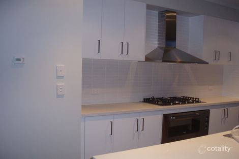 Property photo of 3 Vancluse Lane Caroline Springs VIC 3023