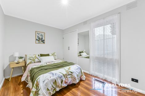 Property photo of 1 Cristata Avenue Endeavour Hills VIC 3802