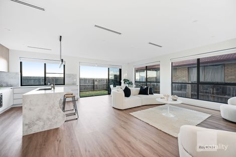 Property photo of 32 Linacre Crescent Gladstone Park VIC 3043