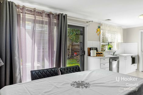 Property photo of 30 Sovereign Circuit Glenfield NSW 2167