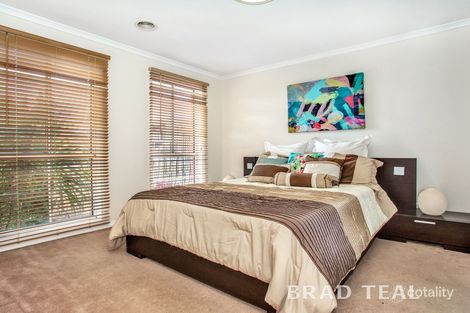 Property photo of 13 Ambridge Grove Sydenham VIC 3037