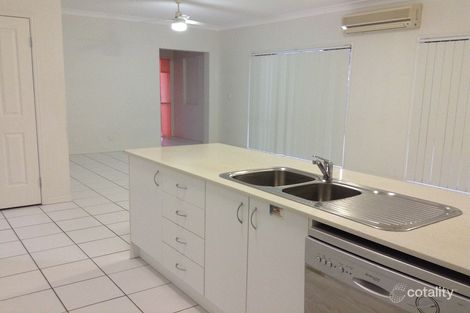 Property photo of 2 Whitehouse Court Redbank Plains QLD 4301