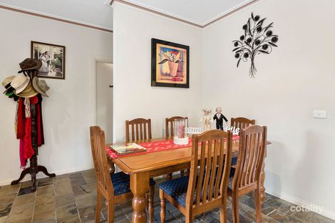 Property photo of 1/2-6 Melbourne Road Gisborne VIC 3437