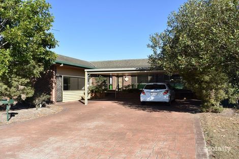 36 Avenell St, Avenell Heights, QLD 4670