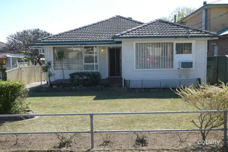 Property photo of 4 Lang Street Smithfield NSW 2164