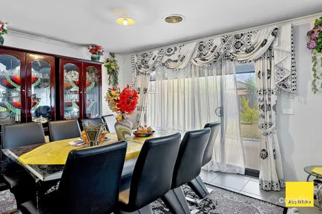 Property photo of 56B Yellowgum Drive Epsom VIC 3551