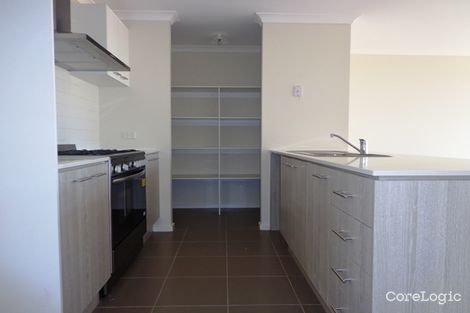 Property photo of 40 Stoneyfell Road Point Cook VIC 3030