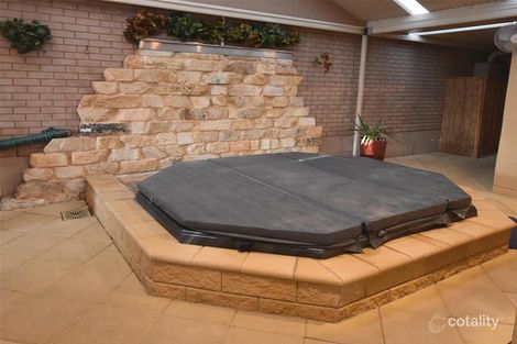 24 Gammon Ct, Greenwith, SA 5125