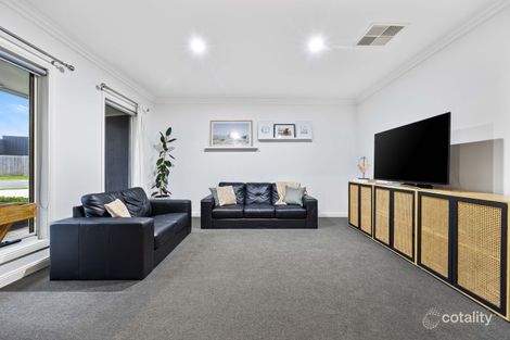 Property photo of 46 Apple Orchard Drive Brown Hill VIC 3350