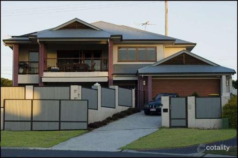 Property photo of 11 Summit Place Wynnum West QLD 4178