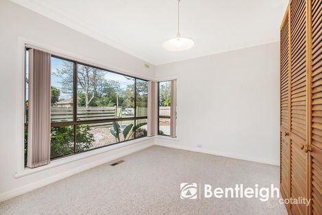 Property photo of 29 Friendship Square Cheltenham VIC 3192