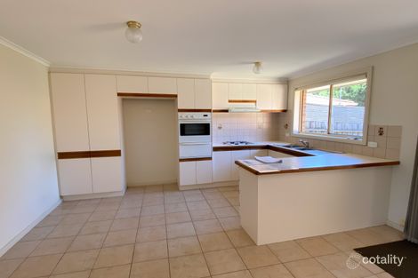 Property photo of 26 Bradley Drive Mill Park VIC 3082