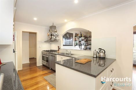 Property photo of 5 Kemp Avenue Thomastown VIC 3074