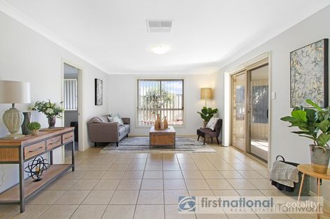 Property photo of 1/125 Glengarvin Drive Oxley Vale NSW 2340