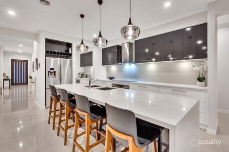 Property photo of 10 Tradition Road Craigieburn VIC 3064