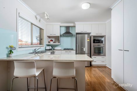 Property photo of 15 Kennedy Avenue Jerrabomberra NSW 2619