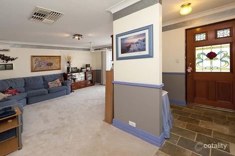 Property photo of 28 Guinivere Way Camillo WA 6111