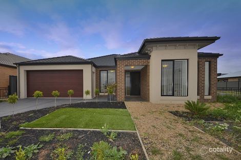 Property photo of 82 Hummingbird Boulevard Tarneit VIC 3029