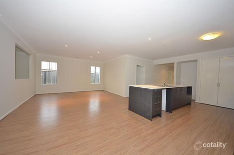 Property photo of 82 Hummingbird Boulevard Tarneit VIC 3029