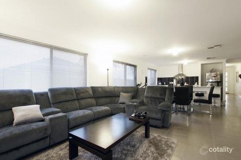 Property photo of 5 Camellia Close Sale VIC 3850