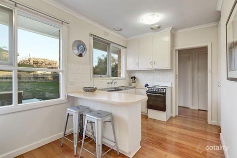 Property photo of 34 Chatsworth Quadrant Templestowe Lower VIC 3107