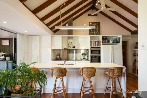 Property photo of 183 Camfin Road Clear Mountain QLD 4500