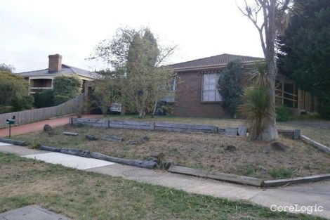 Property photo of 9 McRae Mews Endeavour Hills VIC 3802