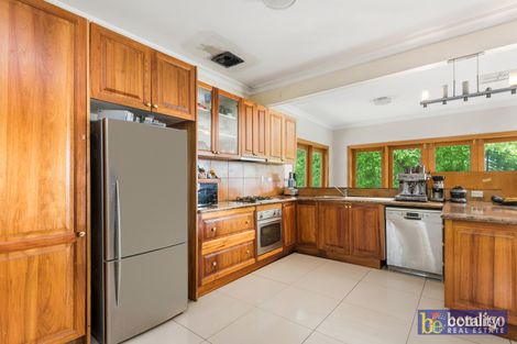 Property photo of 12 Margaret Crescent Flora Hill VIC 3550